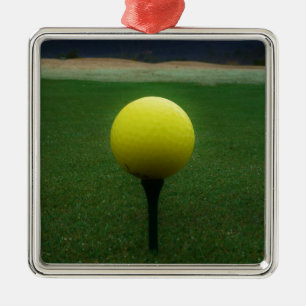 Ornement En Métal Bal de golf jaune sur un terrain de golf de montag