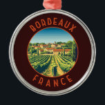 Ornement En Métal Bordeaux France Rétro Cercle Distressé<br><div class="desc">Conception de voyage vectorielle rétro Bordeaux. Bordeaux,  plaque tournante de la célèbre région viticole,  est une ville portuaire sur la Garonne dans le sud-ouest de la France.</div>