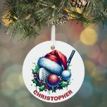 Ornement En Métal Christmas Golf Club & Ball Nom personnalisé<br><div class="desc">Profitez de votre période de vacances avec ce festin ornement de Noël de golf ! Doté d'un club de golf et d'un ballon orné d'un chapeau de Père Noël, de feuilles saints et de baies rouges, cet ornement est un moyen parfait pour les amateurs de golf de fêter les vacances....</div>