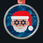 Ornement En Métal christmukkah père Noël emoji<br><div class="desc">"christmukkah père Noël emoji",  noël mukkah,  hanoukka,  chanoukkah, "noël juif", "hanoukka emoji",  hannukah,  channukah,  "noël laid", "étoile de david"</div>