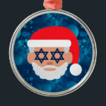 Ornement En Métal christmukkah père Noël emoji<br><div class="desc">"christmukkah père Noël emoji",  noël mukkah,  hanoukka,  chanoukkah, "noël juif", "hanoukka emoji",  hannukah,  channukah,  "noël laid", "étoile de david"</div>