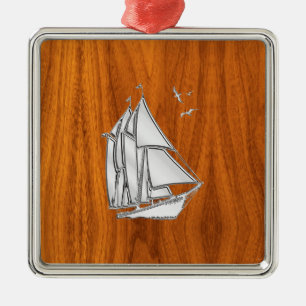 Ornement En Métal Chromes Silver like Sailboat on Teak Veneer