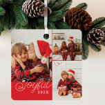 Ornement En Métal Collage photo minime joyeux Present Ruban Rouge<br><div class="desc">Un beau collage photo minime ornement de Noël. Customisez avec trois de vos photos de famille préférées. Joyful est écrit dans une police de caractères moderne avec l'année et les noms sur le dos. Le cadeau parfait à offrir à votre famille pendant la saison des fêtes. Conçu par la papeterie...</div>