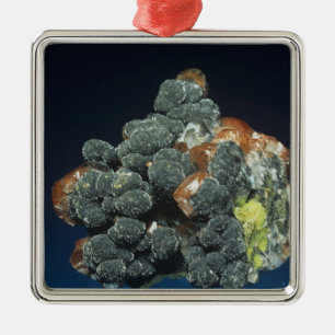 Ornement En Métal Descloizite sur la calcite