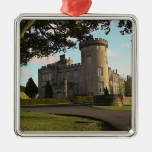 Ornement En Métal En Irlande, l'entrée latérale du château de Dromol