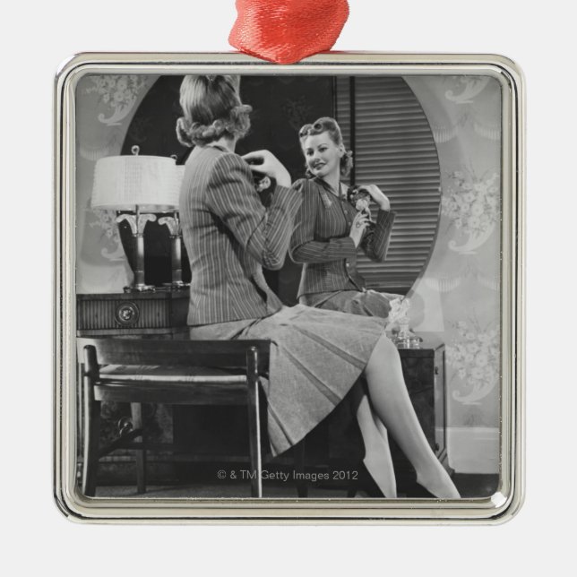 Ornement En Métal Goupiller (Devant)