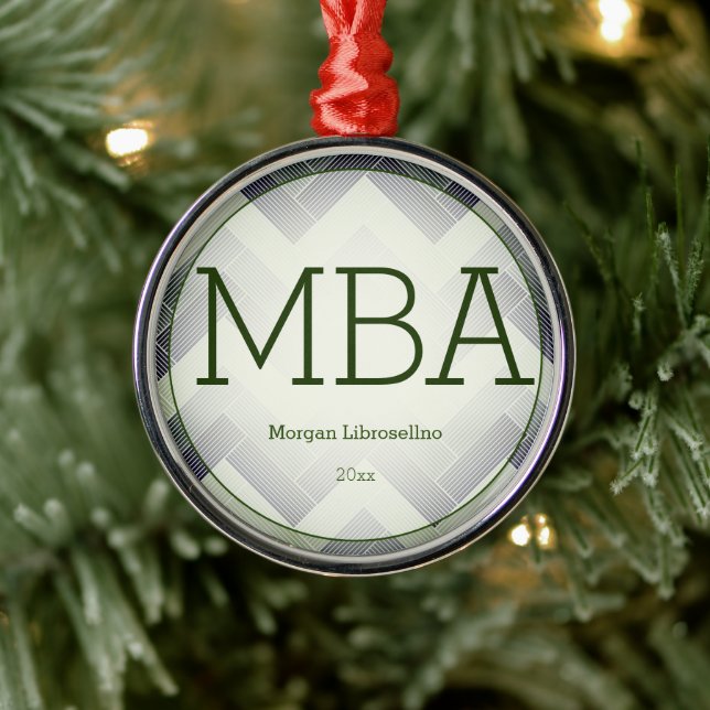 Ornement En Métal Herringbone Green White MBA Graduation Nom Année (Arbre)