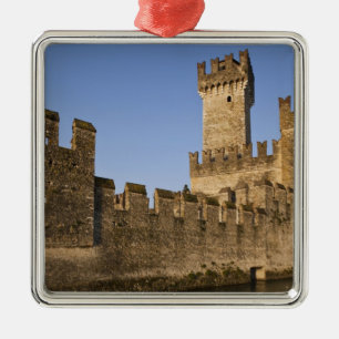 Ornement En Métal Italie, province de Brescia, Sirmione. Château