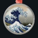 Ornement En Métal La Grande Vague Au Large De Kanagawa<br><div class="desc">Art japonais vintage La Grande vague au large de Kanagawa ou la vague .. oeuvre d'art étonnante dans le style ukiyo-e par un grand maître Katsushika Hokusai .. art vintage sur les produits modernes de Zazilicious</div>