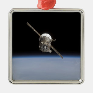 Ornement En Métal L'engin spatial Soyouz TMA-11 au-dessus du horiz t