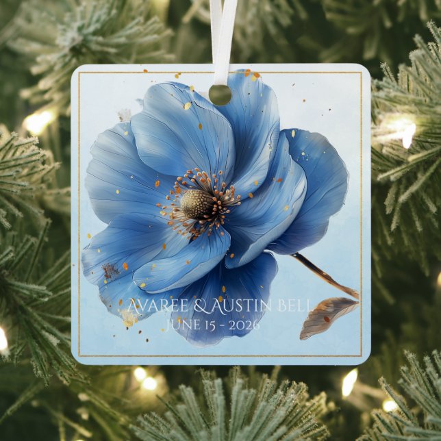 Ornement En Métal Modern Minimalist Gold and Blue Poppy Ornament (Insitu)