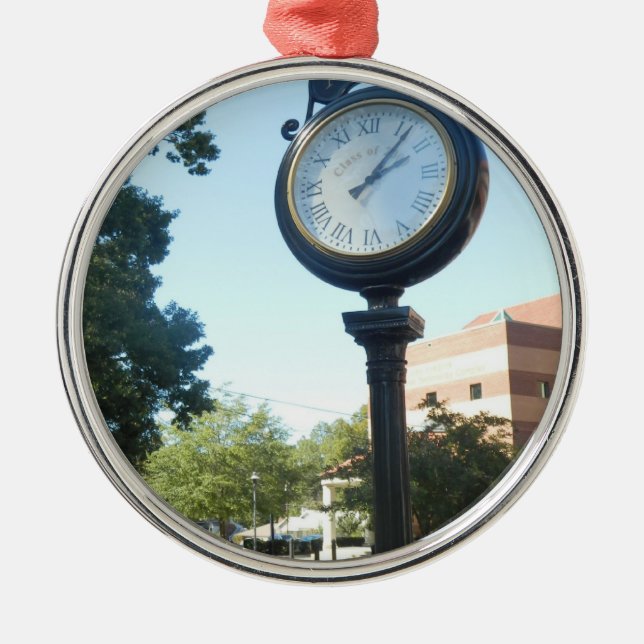 Ornement En Métal NCSSM, horloge de Bryan (Devant)