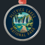 Ornement En Métal Parc national des lacs Plitvice Croatie en état de<br><div class="desc">Conception d'oeuvres vectorielles Plitvice Lakes. Les lacs du parc sont séparés par des barrages travertins naturels,  créés par l'eau qui s'écoule en couches minces au-dessus des seuils.</div>