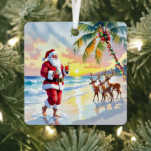 Père Noël mignon sur la plage avec des rennes Pers