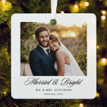 Ornement En Métal Photo classique moderne mariée et Mariage brillant<br><div class="desc">Des ornements photo mariages personnalisés avec calligraphie de style classique avec photo,  nom et année personnalisés.</div>
