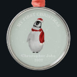 Ornement En Métal Premier Noël Bleu Bébé Garçon Pingouin Neige<br><div class="desc">Illustration d'un pingouin portant un chapeau santa et un foulard assorti entouré de flocons de neige avec un arrière - plan bleu. Le texte dit,  "Mon premier Noël." Personnalisez le nom et l'année.</div>