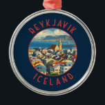 Ornement En Métal Reykjavík Islande Cercle retro désorganisé<br><div class="desc">Reykjavík design de déplacement vectoriel rétro. Reykjavík est la capitale la plus septentrionale d'un État souverain dans le monde. C'est l'une des villes les plus propres,  les plus vertes et les plus sûres du monde.</div>