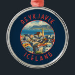 Ornement En Métal Reykjavík Islande Cercle retro désorganisé<br><div class="desc">Reykjavík design de déplacement vectoriel rétro. Reykjavík est la capitale la plus septentrionale d'un État souverain dans le monde. C'est l'une des villes les plus propres,  les plus vertes et les plus sûres du monde.</div>