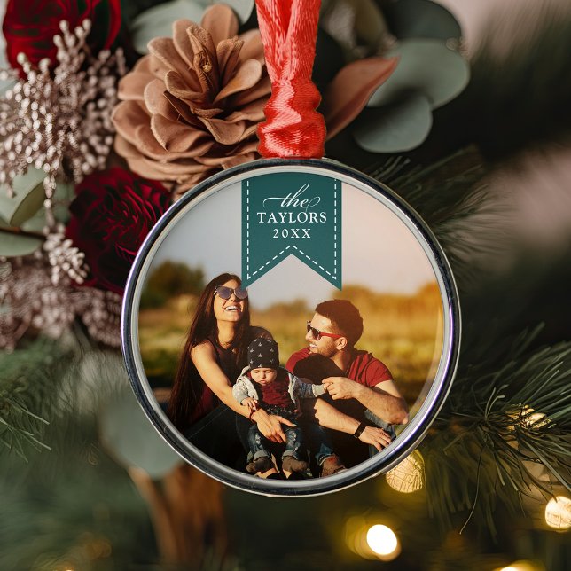 Ornement En Métal Ruban d'épinette | Nom et année personnalisés (Créateur téléchargé)