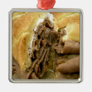 Ornement En Métal Sandwich au boeuf rôti au fromage de chèvre crémeu