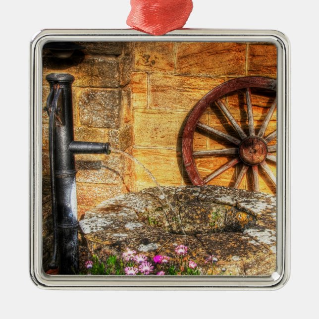 Ornement En Métal Scène rustique de pompe, de puits et de roue (Devant)