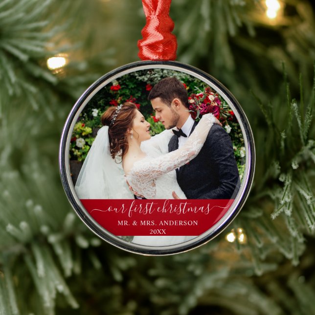 Ornement En Métal Script élégant Notre premier Noël Rouge (Arbre)