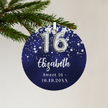 Ornement En Métal Sweet 16 étoiles bleu marine en argent<br><div class="desc">Une couleur bleu marine arrière - plan avec des étoiles faux argent. La couleur bleue est inégale. Ajoutez votre nom,  texte.</div>