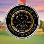 Ornement En Métal Trou de golf en or et noir<br><div class="desc">Personnalisez le nom,  le numéro du trou de localisation et la date pour créer un grand gardien de golf pour célébrer ce trou fantastique en un. Conçu par Thisisnotme©</div>