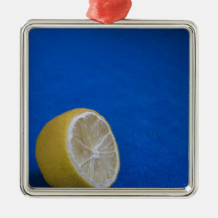 Ornement En Métal Un citron méditerranéen