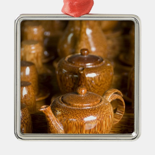 Ornement En Métal Vietnam, Ho Chi Minh Ville alias Saigon). Thoi (Devant)