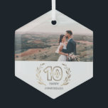 Ornement En Verre 10e année cadeau photo pour couple<br><div class="desc">Cet ornement du 10e anniversaire fera un grand cadeau d'anniversaire mariage pour le couple. Ajoutez simplement une photo et ajuste sa position si nécessaire en cliquant sur "Customiser plus loin".</div>