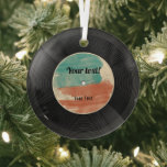 Ornement En Verre Album musical Retro Vinyl Record<br><div class="desc">Un design d'enregistrement vinyle rétro qui peut être customisé à votre texte. Un design idéal pour tous ceux qui aiment la musique vintage et le passé. Customisez le texte et faites-le vous-même !</div>