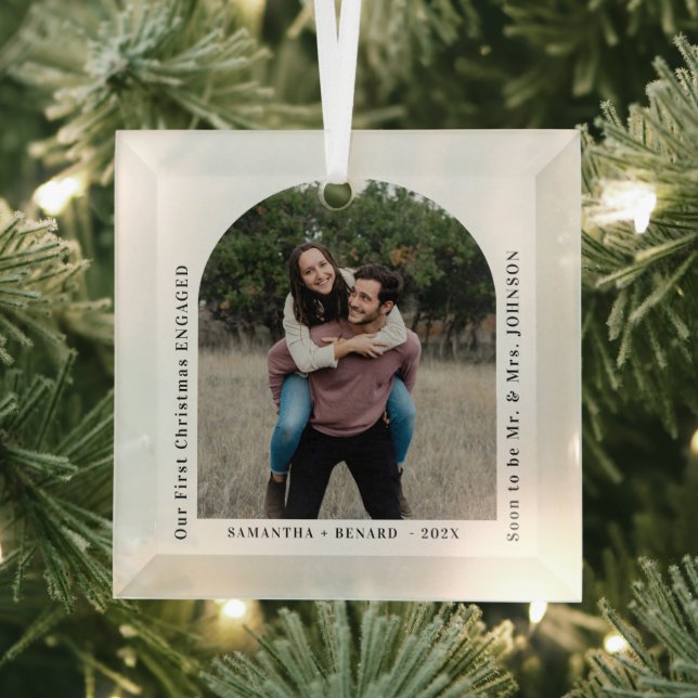 Ornement En Verre First Christmas Engaged Couples Photo Arch (Insitu)