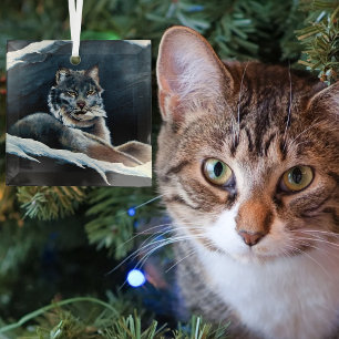 Ornement En Verre Lynx hivernal majestueux se reposant sur une monta