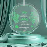 Ornement En Verre May Hawthorn |Lily de la vallée Anniversaire Keeps<br><div class="desc">May a en fait deux fleurs et deux pierres précieuses pour célébrer les anniversaires de ce mois : les fleurs — l'aubépine et le lis de la vallée; les pierres précieuses — l'émeraude et l'agate. Ce design comporte les deux. Ce design présente tous les détails en vert émeraude et agate...</div>