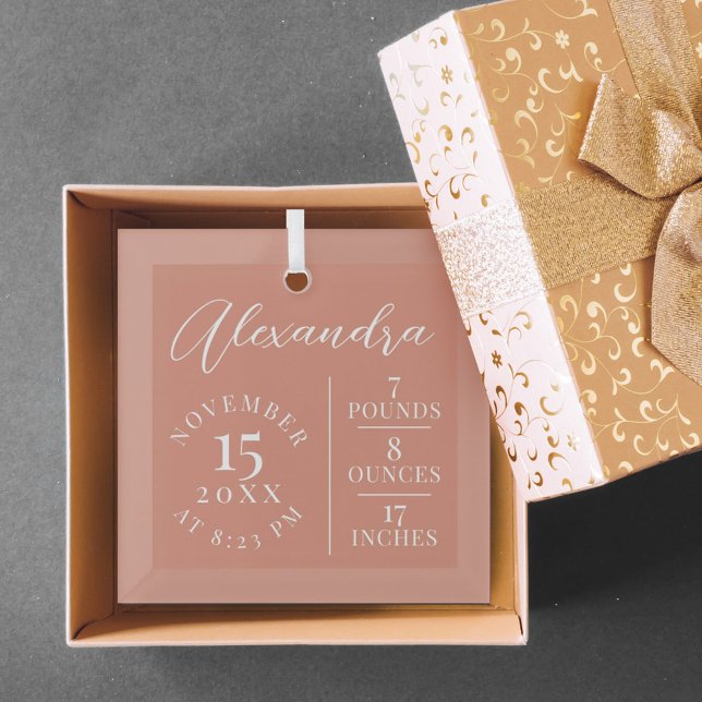 Ornement En Verre Nom du bébé Script & Statistiques de naissance Pin (Créateur téléchargé)