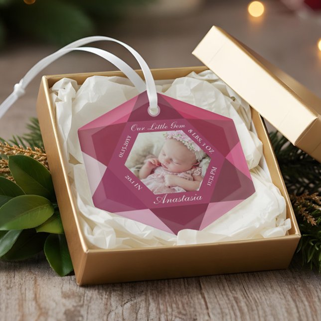 Ornement En Verre Notre petit bijou Janvier Birthstone Baby Stats de (Our Little Gem January Birthstone Baby Birth Stats Glass Ornament)