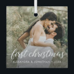 Ornement En Verre Photo Sur Mesure Notre Premier Noël Marié<br><div class="desc">Célébrez la joie et l'amour des jeunes mariés avec notre "Photo personnalisée nouvellement mariée Notre premier ornement en verre marié de Noël." Ce magnifique ornement de gardien est le cadeau parfait pour les jeunes mariés, leur permettant de chérir et de se souvenir de leur premier Noël comme un couple marié...</div>