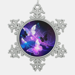 Ornement Flocon De Neige Arrière - plan avec papillons de nuit