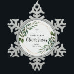 Ornement Flocon De Neige Croix de verdure Baptême de neige Flocon encadré<br><div class="desc">Croix de verdure Baptême Flocon de neige encadré Ornement,  Croix personnalisée - Baptême Cadeau</div>