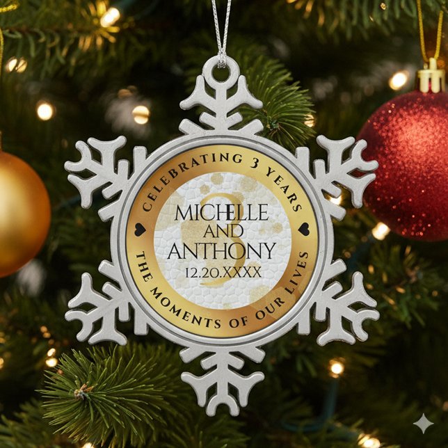 Ornement Flocon De Neige Élégant 3ème anniversaire de Mariage en cuir (3rd Leather Wedding Anniversary Snowflake Pewter Ornament Cover Photo)