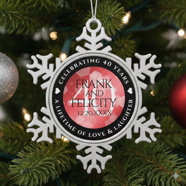 Ornement Flocon De Neige Élégante célébration du 40e anniversaire du Mariag (40th Ruby Wedding Anniversary Snowflake Pewter Ornament Cover Photo)