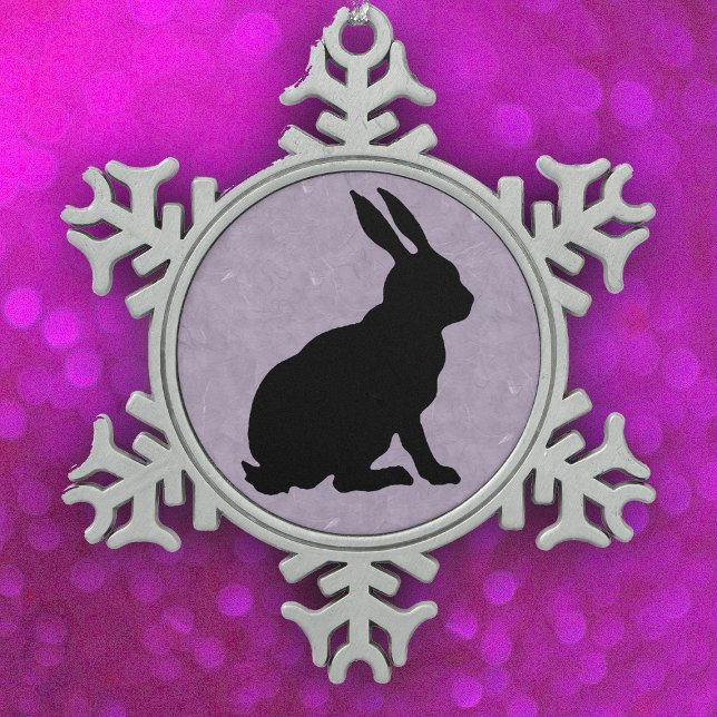 Ornement Flocon De Neige Lapin noir Silhouette Lapin de Pâques (Sitting rabbit in black silhouette on marbled purple on snowflake shaped hanging ornament.)