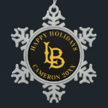 Ornement Flocon De Neige Logo de Long Beach State<br><div class="desc">Découvrez ces modèles de la California State University Long Beach ! Montrez votre California State Pride avec ces nouveaux produits University. Ils font les cadeaux parfaits pour l'étudiant, les anciens élèves, la famille, l'ami ou le fan de Long Beach dans votre vie. Tous ces produits Zazzle sont personnalisables avec votre...</div>
