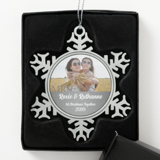 Ornement Flocon De Neige Mme et Mme Silver Damask 1er Noël (Boîte)