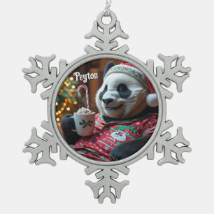 Ornement Flocon De Neige Panda confortable dans les pyjamas de Noël Personn