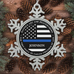 Ornement Flocon De Neige Police Personnalisée Cop Béni Mince Ligne Bleue<br><div class="desc">Bénis soient les conciliateurs, car ils seront appelés enfants de Dieu. Ligne Bleue Mince Ornement pour les policiers et les forces de l'ordre. Ce vêtement de prière de la police est parfait pour les cadeaux de fin d'études à des officiers nouvellement diplômés, ou les cadeaux de retraite de la police...</div>
