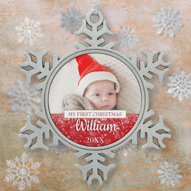 Ornement Flocon De Neige Premier script de Noël photo bébé (First Christmas Script Baby Photo Snowflake Pewter Christmas Ornament)