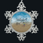Ornement Flocon De Neige TOP Volleyball fille<br><div class="desc">Sauter haut,  servir fort,  frapper le sable courant,  et gagner grand. Oui,  vous êtes une fille de volley-ball sur la plage et sur le terrain. T-shirts,  sweatshirts,  débardeurs,  couvertures de plage,  et plus pour la fille qui aime le jeu,  pour le plaisir et la concurrence.</div>