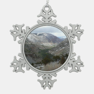 Ornement Flocon De Neige Traverser les montagnes enneigées de Sierra Nevada